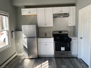 44 N Central Ave in Ramsey, NJ - Building Photo - Building Photo