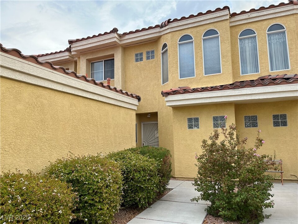 9281 Casa Christina Ln in Las Vegas, NV - Building Photo