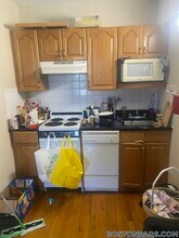 1110 Commonwealth Ave in Boston, MA - Building Photo - Building Photo