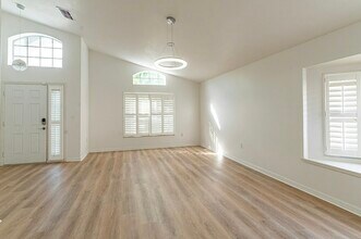 1613 Crown Hill Blvd in Orlando, FL - Building Photo - Building Photo