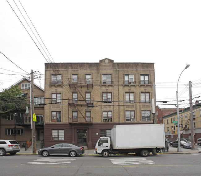 4219 12th Ave in Brooklyn, NY - Building Photo - Building Photo