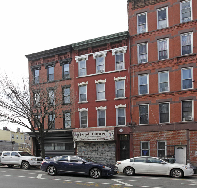 1092 Bedford Ave in Brooklyn, NY - Building Photo - Building Photo