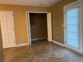 903 N Main St in Fountain Inn, SC - Building Photo - Building Photo