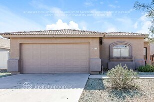9121 W MacKenzie Dr in Phoenix, AZ - Building Photo