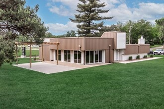 Finn Apartments in Des Moines, IA - Building Photo - Building Photo