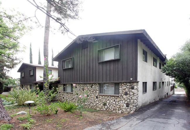 Sierra Palms in Sierra Madre, CA - Foto de edificio - Building Photo