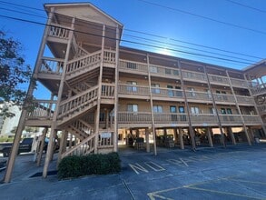 3211 Springmaid Blvd in Myrtle Beach, SC - Building Photo - Building Photo