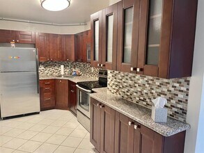 140 NE 19th Ct in Wilton Manors, FL - Building Photo - Building Photo