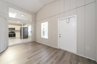 224 Kingshill Ct SE in Winter Haven, FL - Building Photo - Building Photo