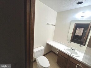 23240 Chestnut Oak Ct in California, MD - Building Photo - Building Photo