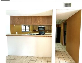 1836 N Crystal Lake Dr, Unit # 114 in Lakeland, FL - Foto de edificio - Building Photo