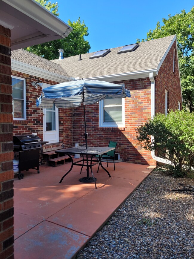 1401 Rochester Ave in Iowa City, IA - Building Photo - Building Photo