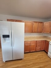 138 B St in Springfield, OR - Building Photo - Building Photo