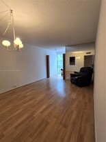 200 177th Dr in Sunny Isles Beach, FL - Building Photo