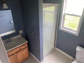 103 Abens Ave, Unit 103A in Henry, IL - Building Photo - Building Photo