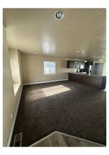 609 Burton Ave in Burley, ID - Foto de edificio - Building Photo