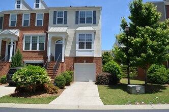 1371 Thornborough Dr in Alpharetta, GA - Building Photo - Building Photo
