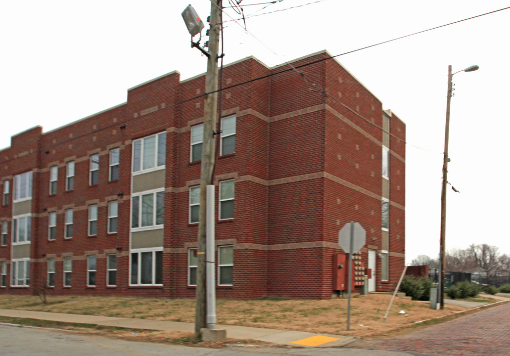 Rowan Place in Louisville, KY - Foto de edificio