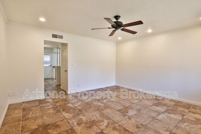 3934 E Piccadilly Rd in Phoenix, AZ - Building Photo - Building Photo