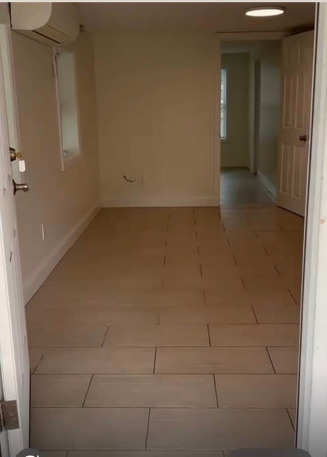 134 Washington St, Unit Apt 1A in Weymouth, MA - Foto de edificio - Building Photo