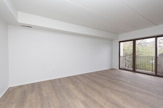 Creekview Terrace Apartments in Philadelphia, PA - Building Photo - Building Photo