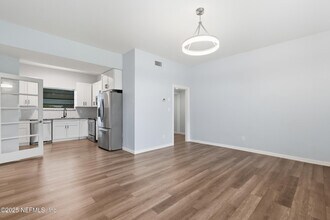 6167 Fordham Cir E in Jacksonville, FL - Building Photo - Building Photo