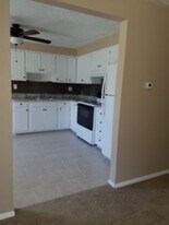 458 South St in Lockport, NY - Building Photo