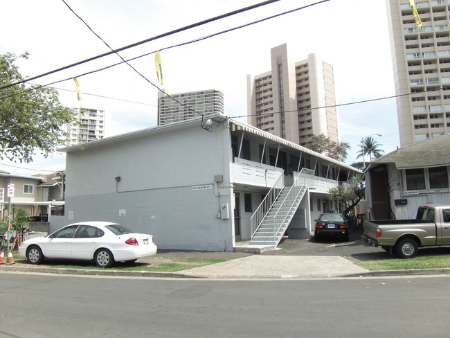 607 Hausten St in Honolulu, HI - Building Photo - Building Photo