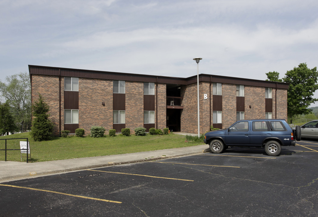 Skyline Manor Apartments in Carthage, TN - Building Photo