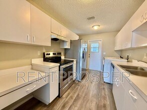 350 Winter Ridge Blvd in Winter Haven, FL - Building Photo - Building Photo