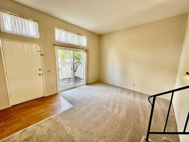 8763 Gilman Dr in San Diego, CA - Building Photo - Building Photo