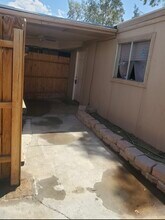 5055 Arvada Way, Unit unit B in Las Vegas, NV - Building Photo - Building Photo