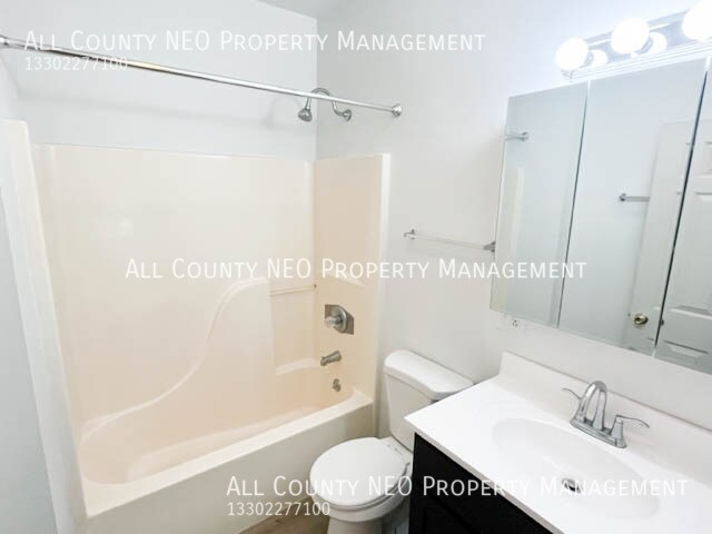 2341 W 7th St in Cleveland, OH - Building Photo - Building Photo