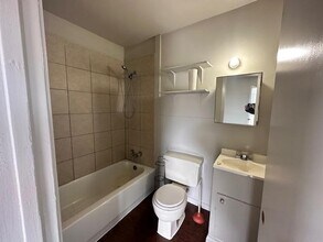 11226 W Jacinto Dr in Houston, TX - Building Photo - Building Photo