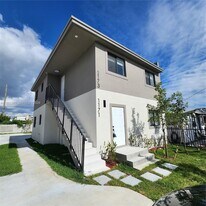 1171 NW 66th St in Miami, FL - Building Photo