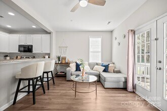 11339 Dundarrach Ln in Charlotte, NC - Building Photo - Building Photo