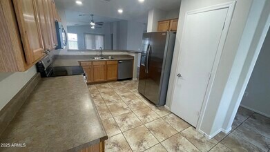 41904 W Corvalis Ln in Maricopa, AZ - Building Photo - Building Photo
