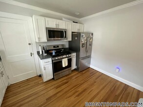 65 Bostonia Ave in Boston, MA - Building Photo - Building Photo