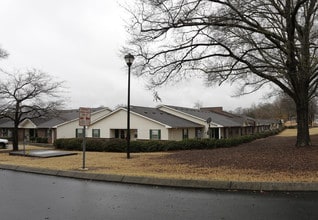 Snow Street Place Apartments in Greer, SC - Foto de edificio - Building Photo