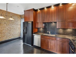 11 S 12th St in Minneapolis, MN - Building Photo - Building Photo