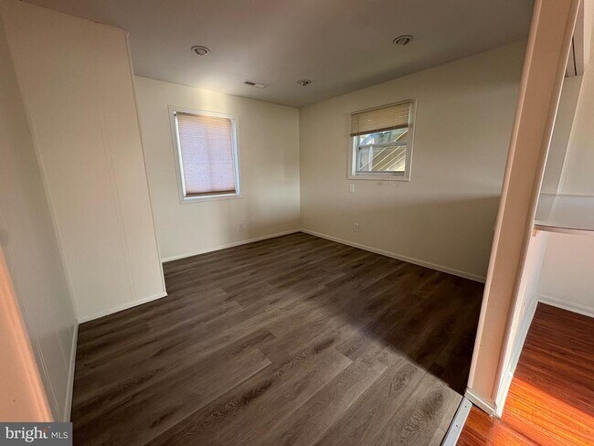 4369 Hollins Ferry Rd in Halethorpe, MD - Building Photo - Building Photo