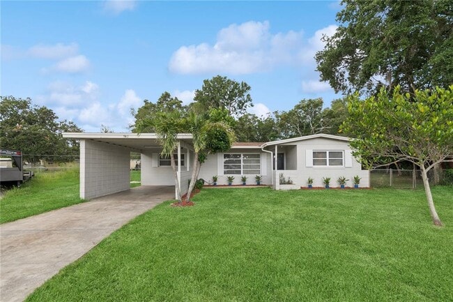 property at 941 Grey Oak Ct