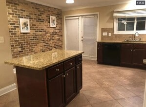 3079 Colonial Way in Chamblee, GA - Building Photo - Building Photo