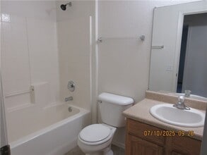 2235 Pasadena Ave in Kingman, AZ - Building Photo - Building Photo