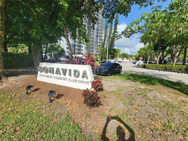 property at 20100 W Country Club Dr