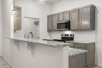 1122 N 7th St in Wolfforth, TX - Building Photo - Building Photo