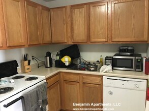 316 Tappan St, Unit 5 in Brookline, MA - Foto de edificio - Building Photo