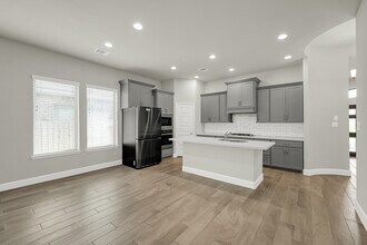 328 Rise Ln in Montgomery, TX - Building Photo - Building Photo