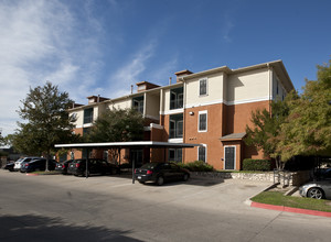 Bergstrom Towne Mobile Home Park in Austin, TX - Foto de edificio - Building Photo