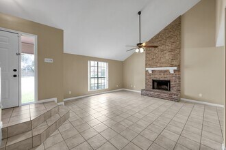 16906 Timberwork Rd in Spring, TX - Building Photo - Building Photo